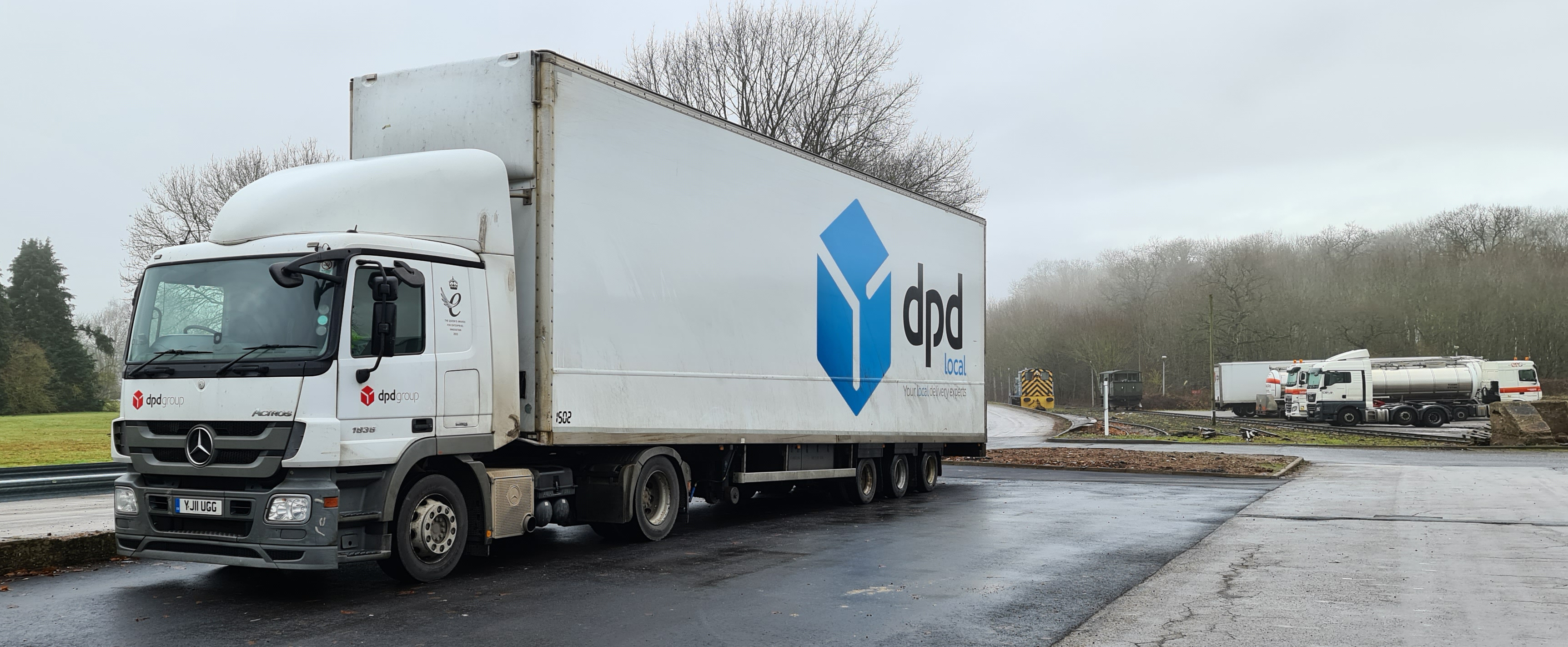 DPD double decker artic